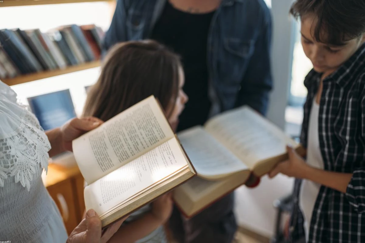 Book Review: The Year Best Reads