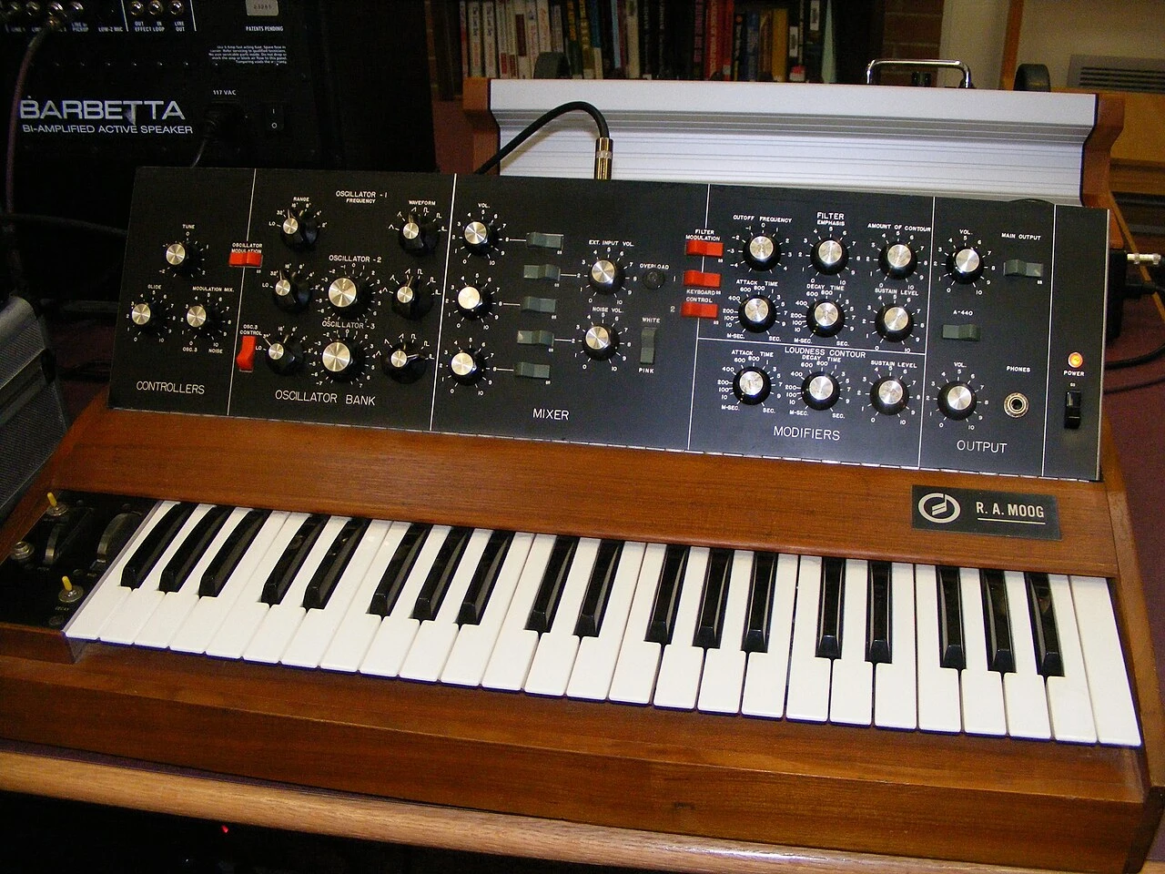 Gallery: Vintage Synthesizers and Gear