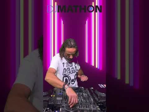 How to DJ With Vinyl: A Beginner Guide